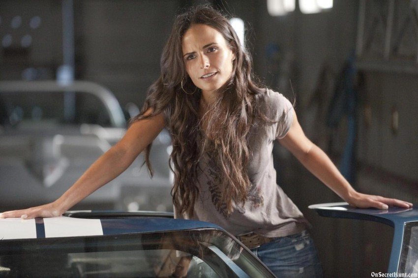 Jordana-Brewster-in-Fast-And-Furious-6