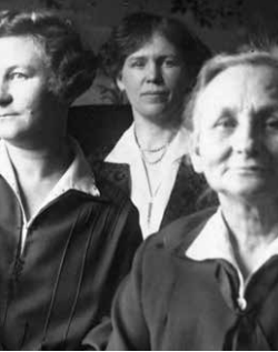 Njósnir, lygar og fjölskyldubönd